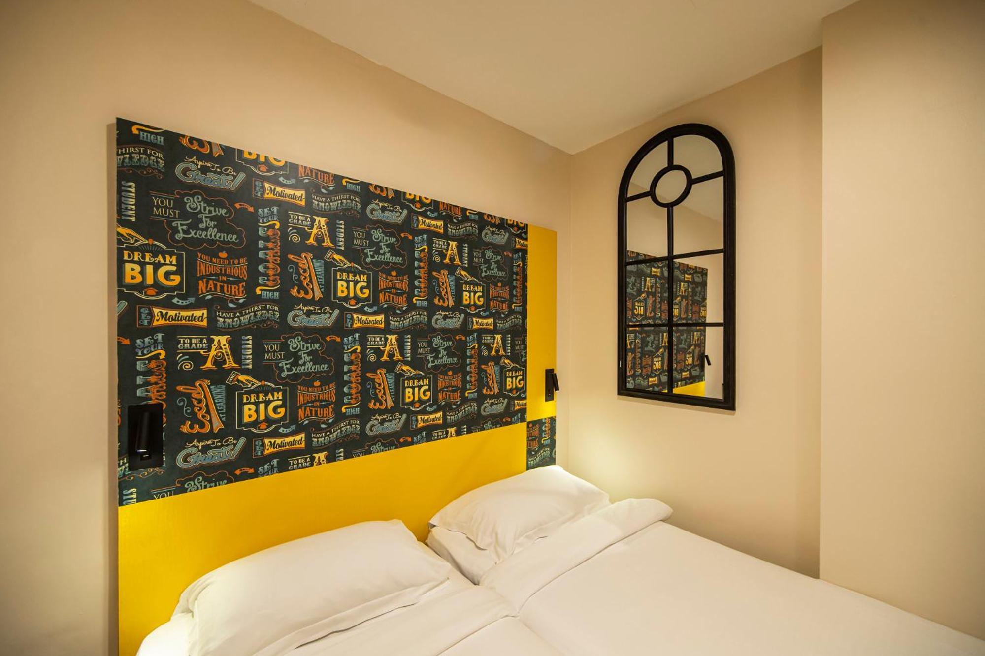 Standard twin RoomNo window